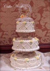 1950s Style Buttercream Cake