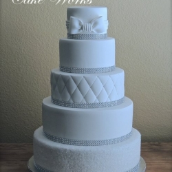 Simple Bling and Bow on Fondant