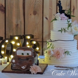 Towmater Front - Wedding cake in Tow