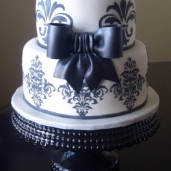 black-and-white-damask-large