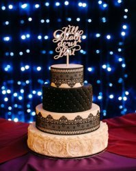 Black Lace and Fondant Rosettes - Liz Osban Photography
