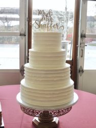 Simple Buttercream Horizontal Lines
