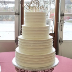 Simple Buttercream Horizontal Lines