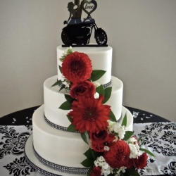 Smooth Buttercream with Cascade of Red Flowers