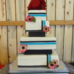 janis-and-jason-wedding-cake-large