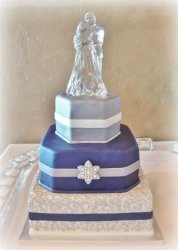 jill-and-paul-wedding-cake-1e-large