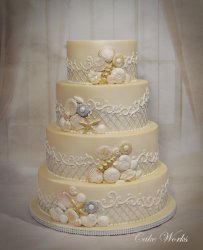 Elegant Shells on Champagne Fondant